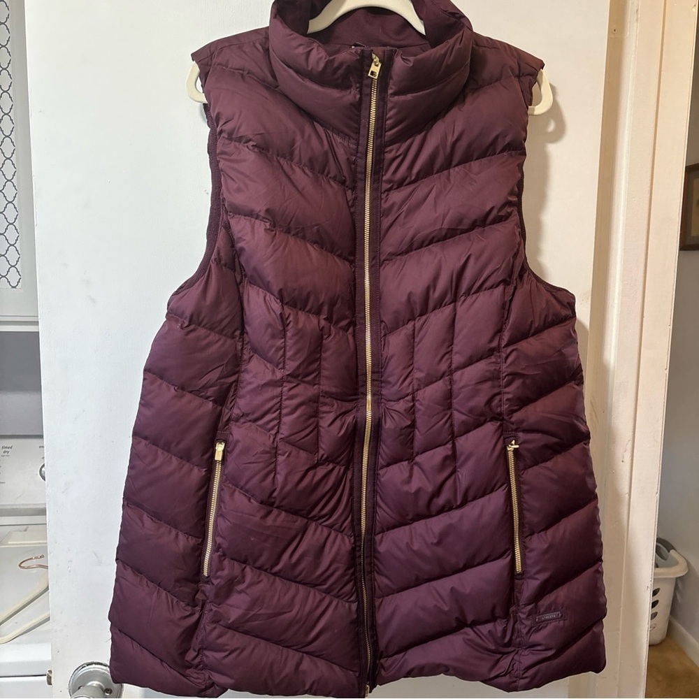 Athleta Responsible Down CYA Zipper Vest Cassis Purple Burgundy Size XL $178 - Picture 4 of 9